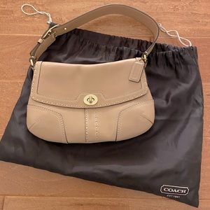 Coach Chelsea Leather Shoulder Bag